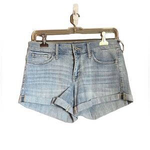 NWT! Abercrombie & fit low waist mid length short